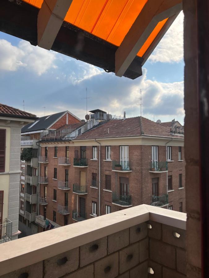 Splendido Appartamento Vicino Alla Metro Turin Extérieur photo