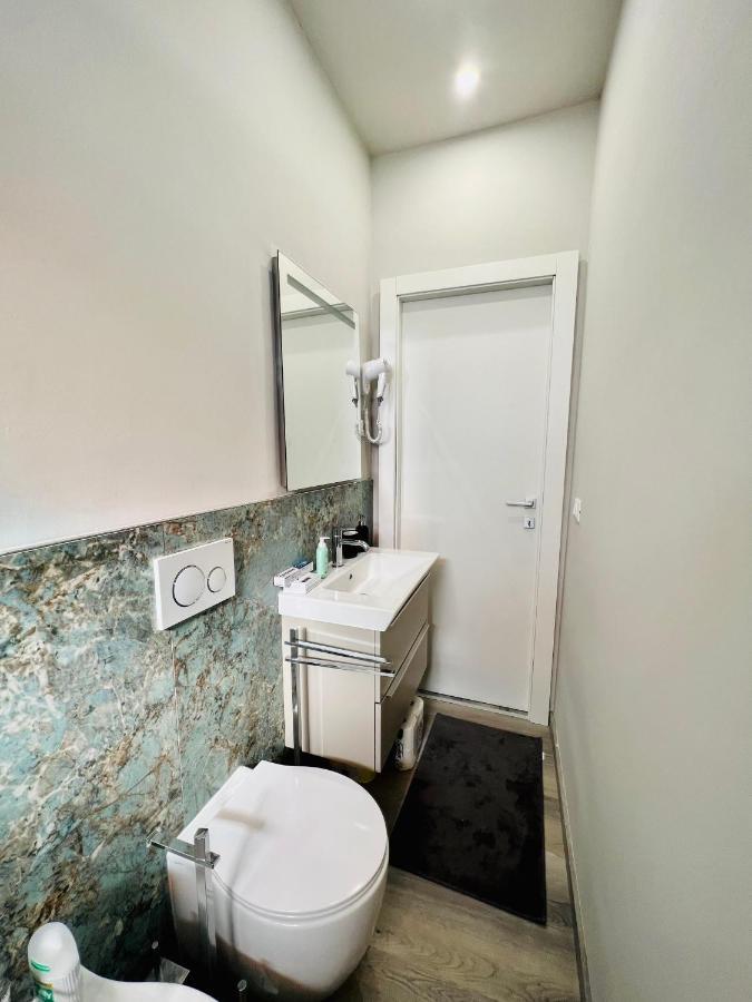 Splendido Appartamento Vicino Alla Metro Turin Extérieur photo